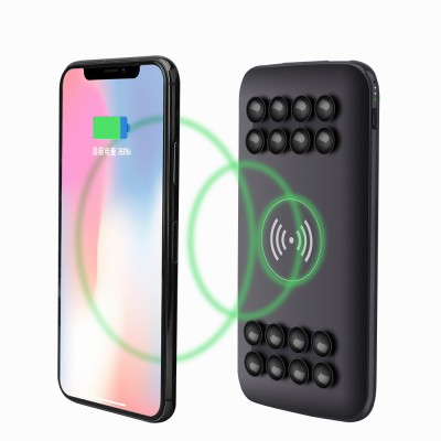 Hot selling Power Bank Wireless Charger For iPhone Suction Cup custom Logo Wireless Charger Power Bank 10000mah  portable